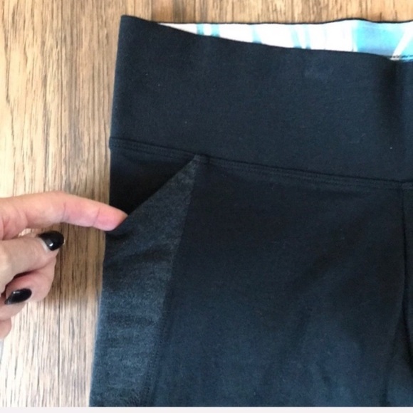 VS PINK Leggings - Silver & Tropical PINK - Picture 7 of 7